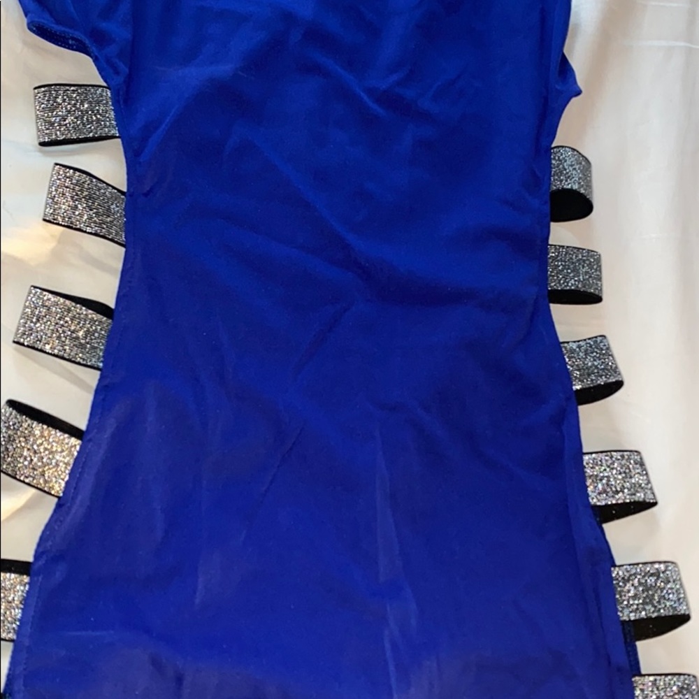 CBR DRESS. SIDES OUT. BLUE AND SILVER.